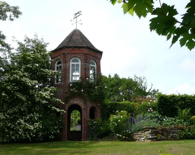 Penpergwm Lodge, United Kingdom